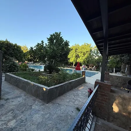 Balli Boutique & Restaurant Otel Kayaköy